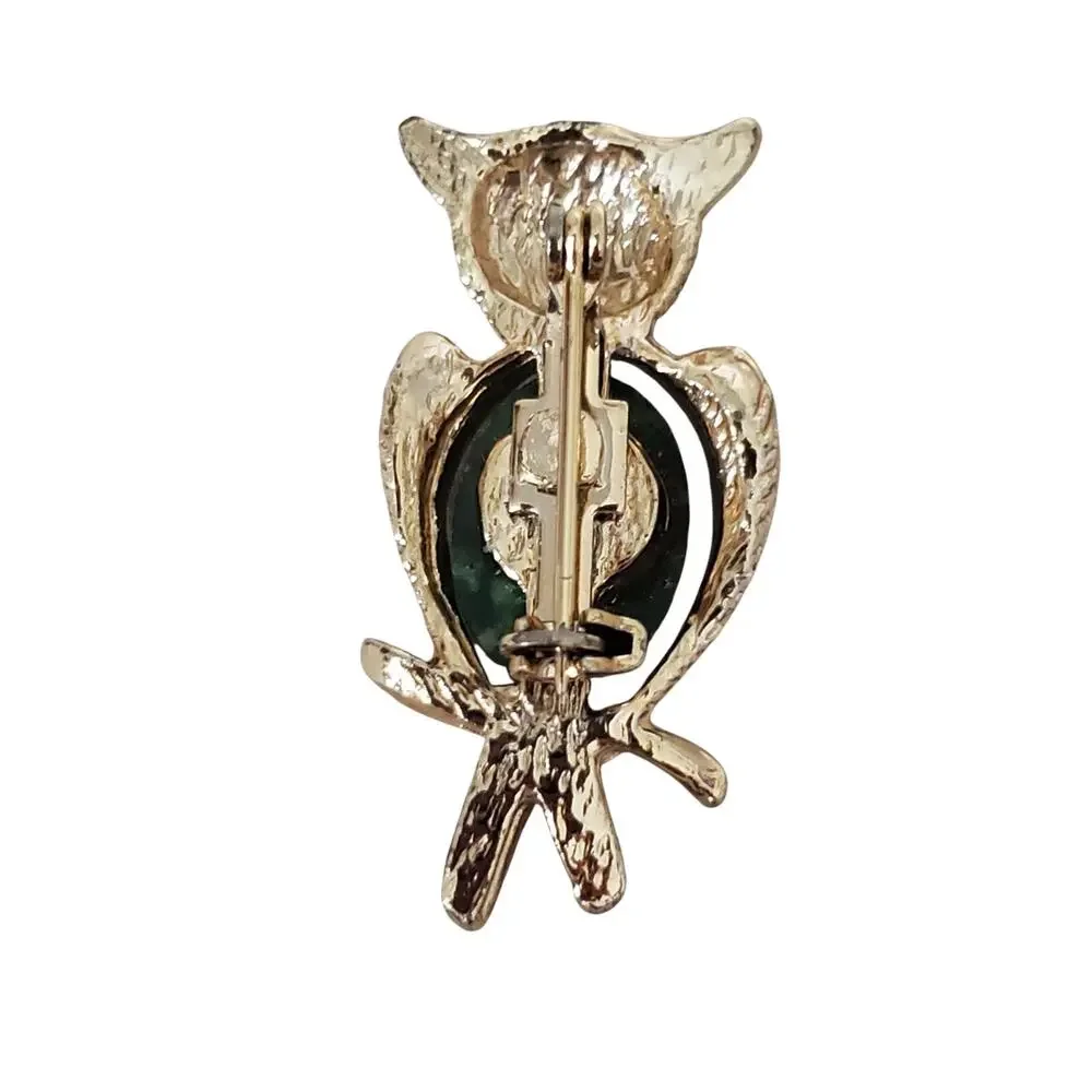 Vtg Owl Brooch Gold Tone Green Stone Eyes & Jelly Belly Pin Jade Colored Animal